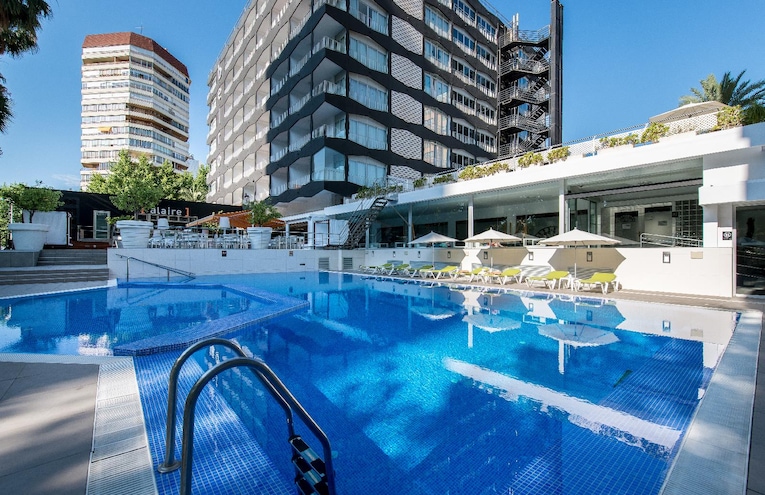 Swimming pools - 1