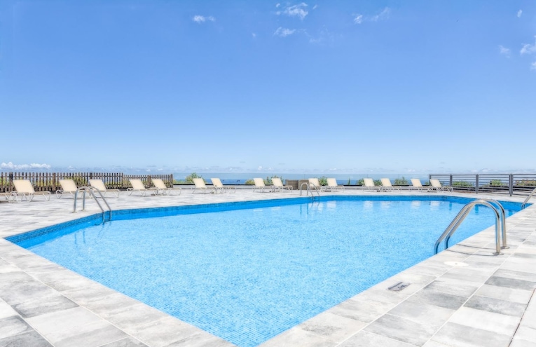 Swimming pools - 1