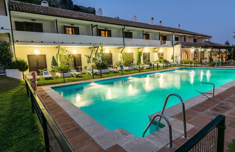 Swimming pools - 1