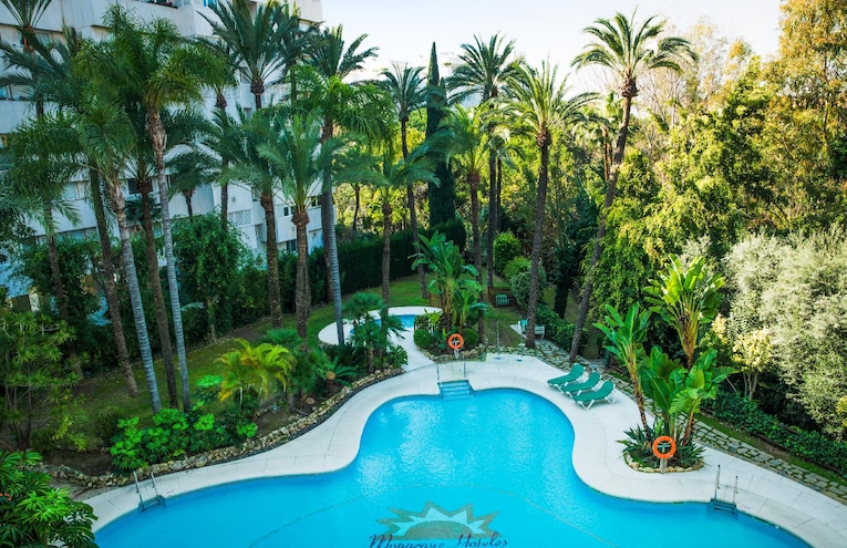 Swimming pools - 2