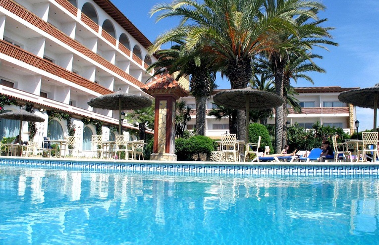 Swimming pools - 1