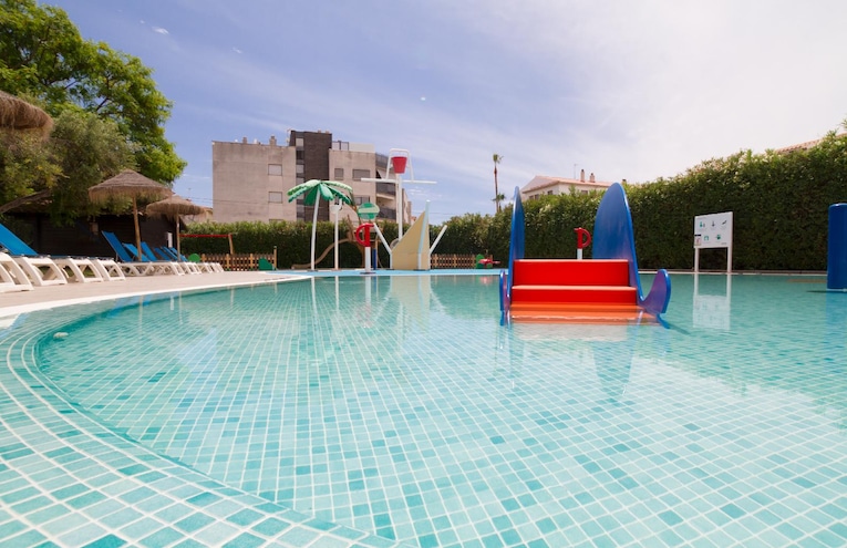 Swimming pools - 1