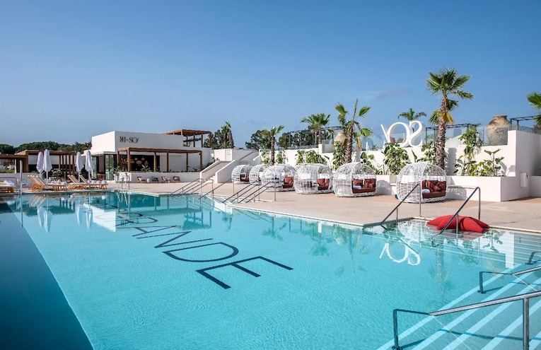 Swimming pools - 1