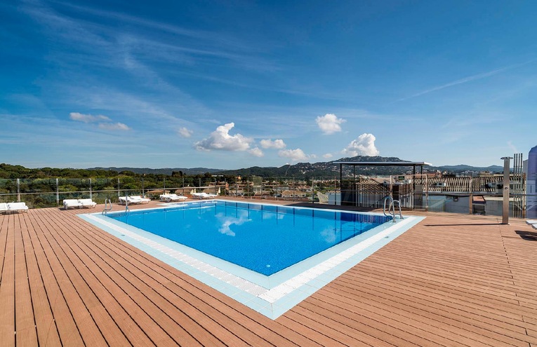 Swimming pools - 2