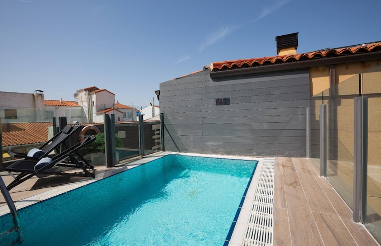 Swimming pools - 1