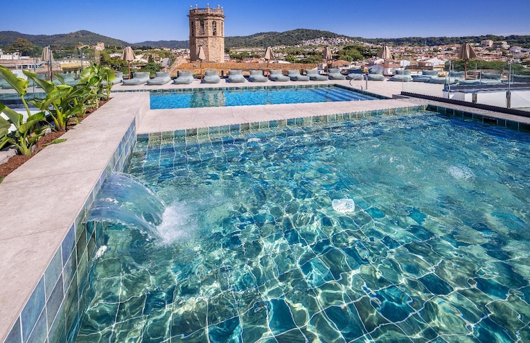 Swimming pools - 1
