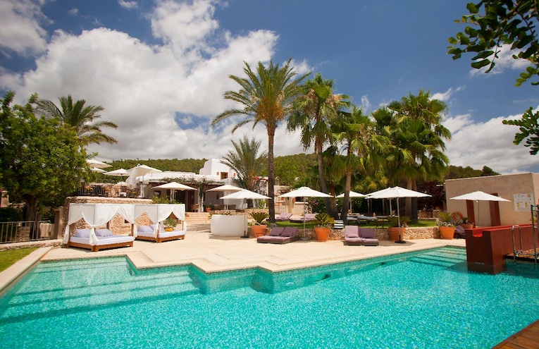 Swimming pools - 1