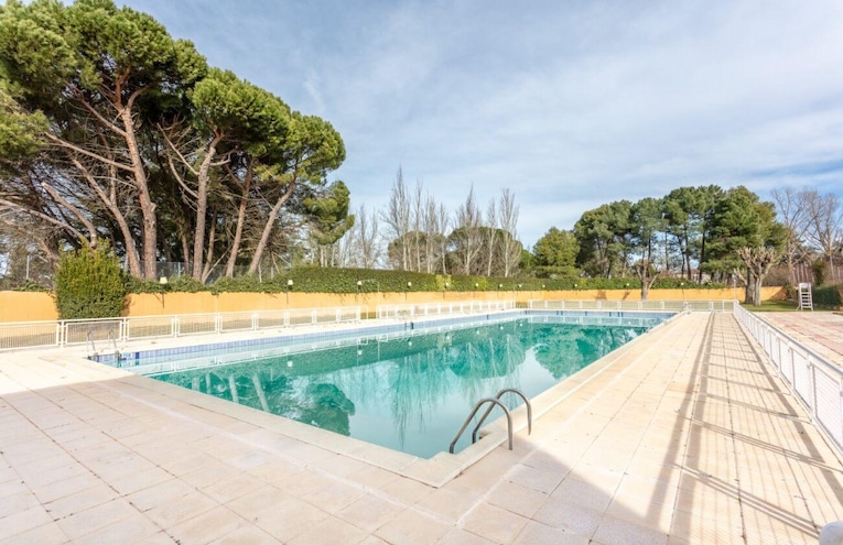 Swimming pools - 1