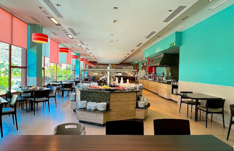 Restaurants - 4