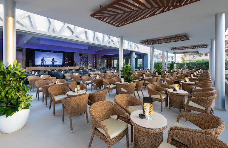 Restaurants - 6