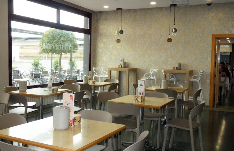 Restaurants - 4