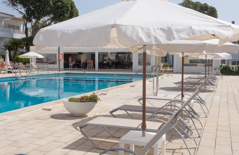 Swimming pools - 2