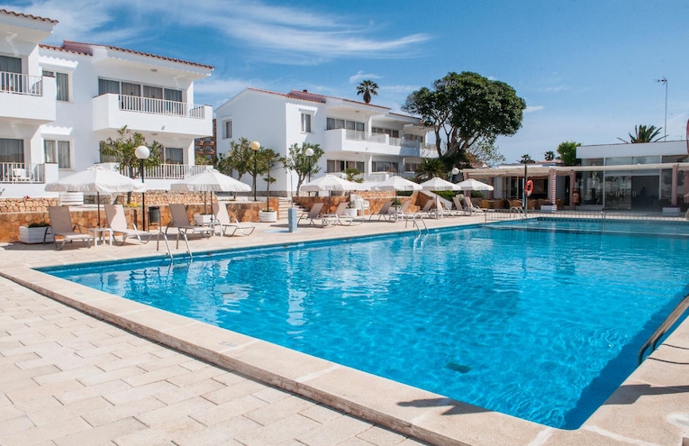 Swimming pools - 1