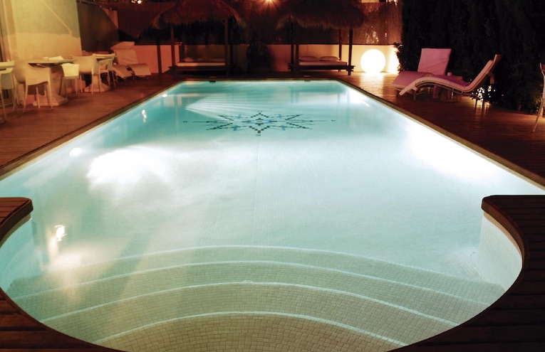 Swimming pools - 1