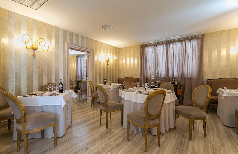Restaurants - 5