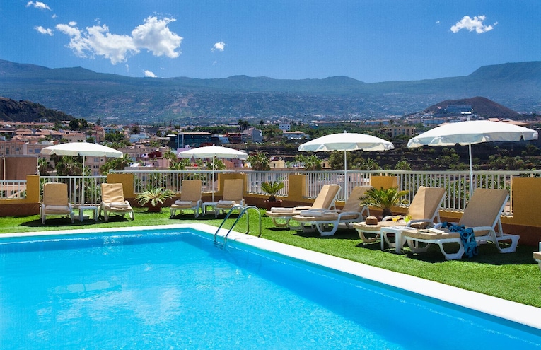 Swimming pools - 1