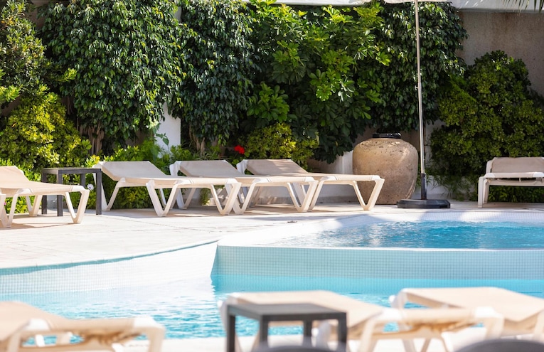 Swimming pools - 4