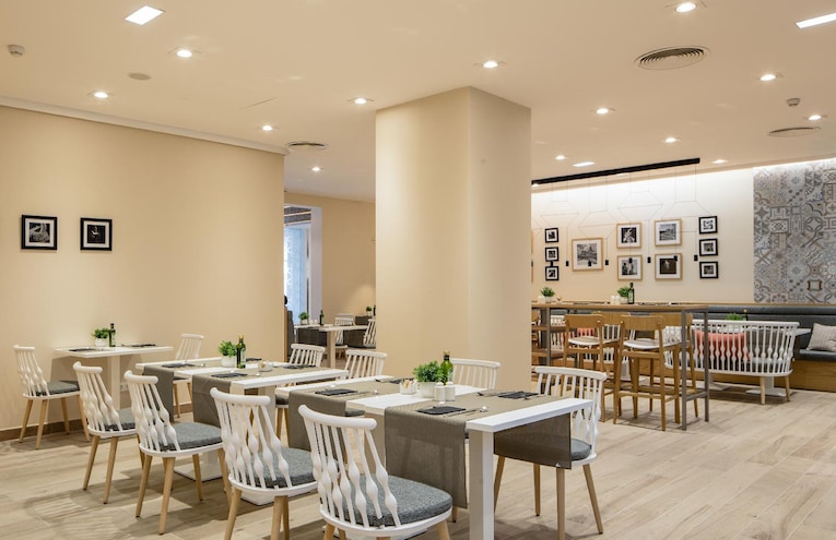 Restaurants - 4