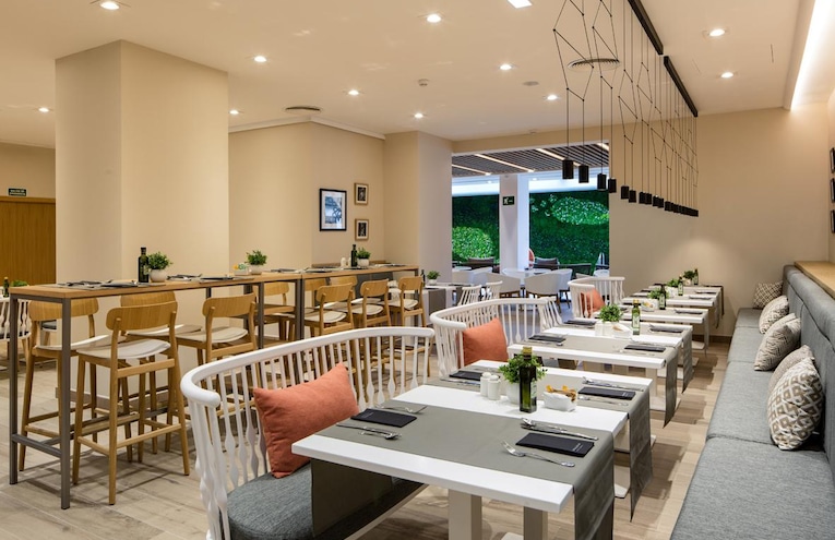 Restaurants - 9
