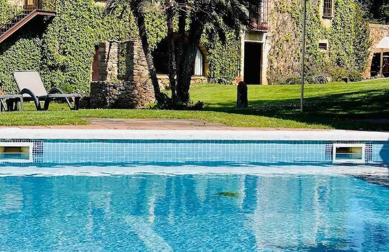 Swimming pools - 1