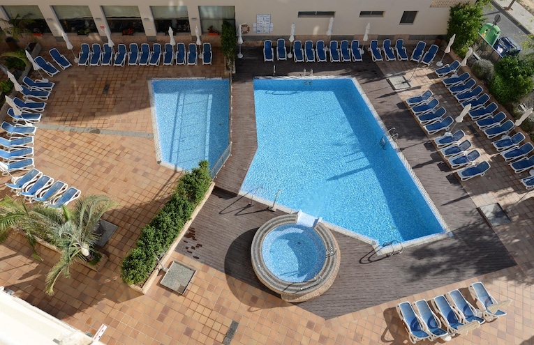 Swimming pools - 2