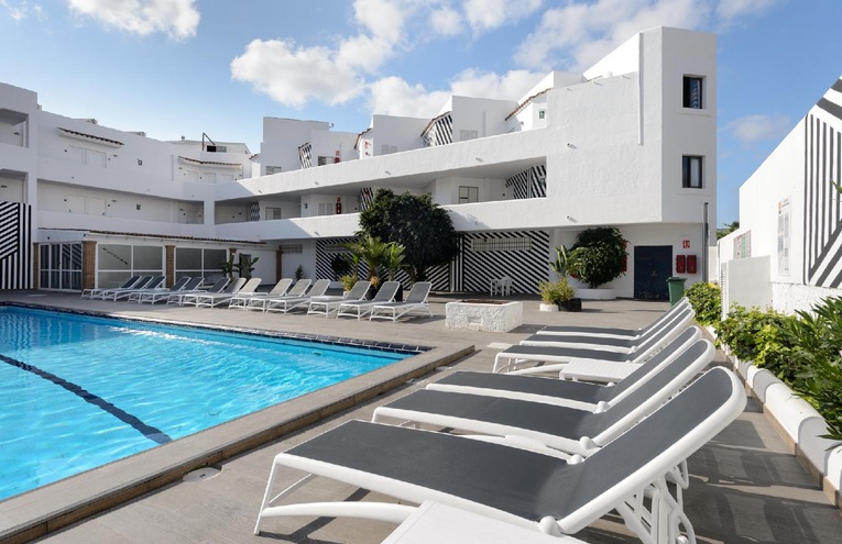 Swimming pools - 1