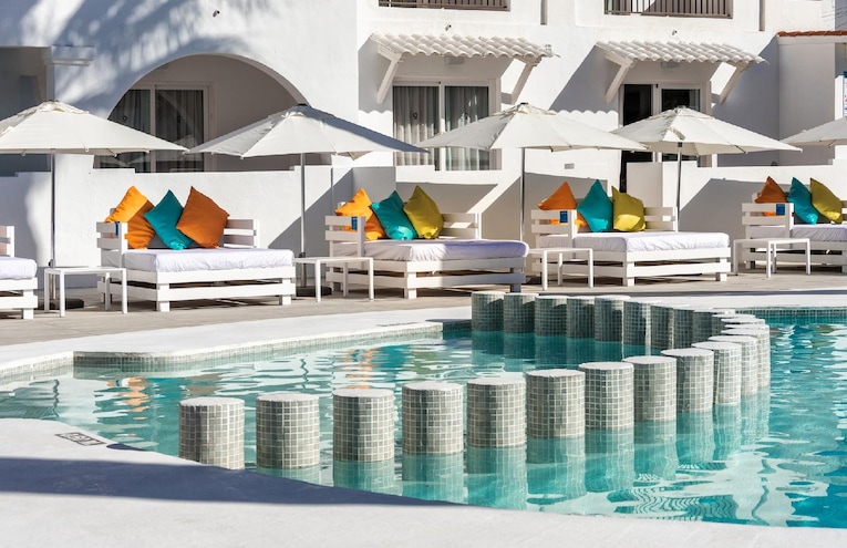 Swimming pools - 4