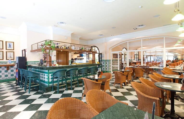 Restaurants - 4