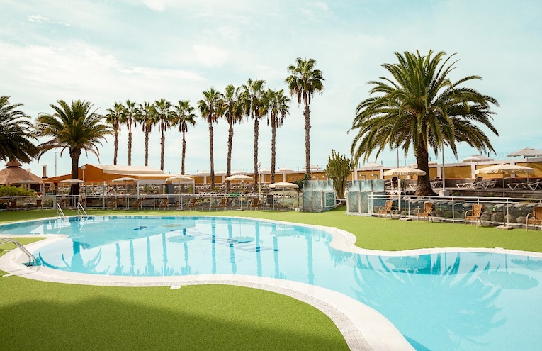Swimming pools - 1