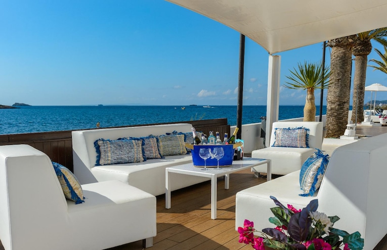 Swimming pools - 12