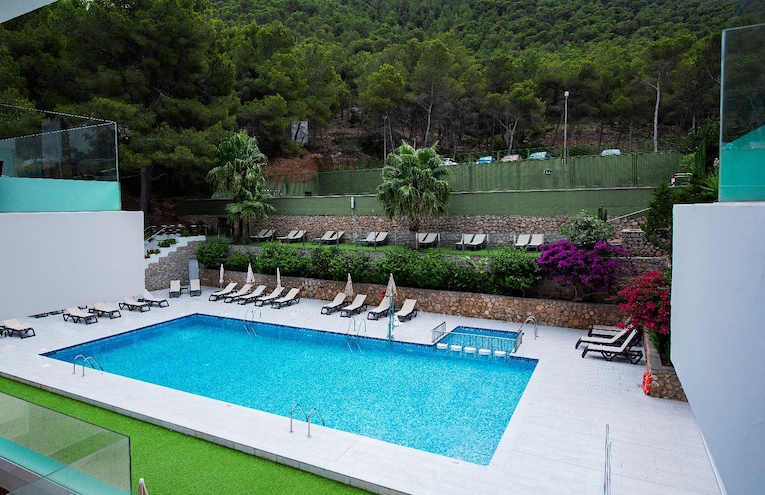 Swimming pools - 2
