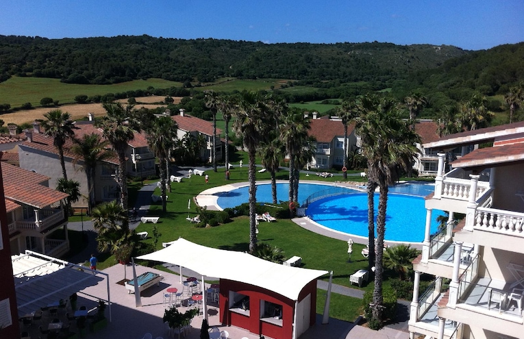 Swimming pools - 1