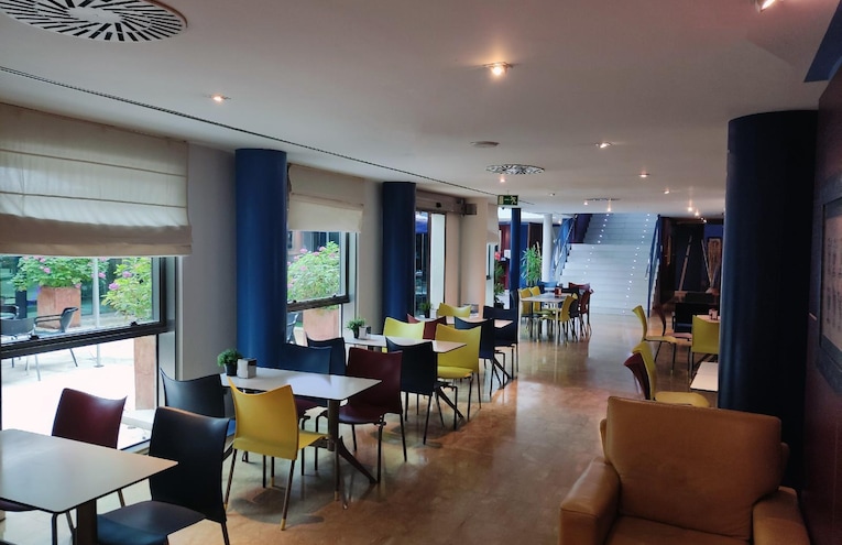 Restaurants - 4