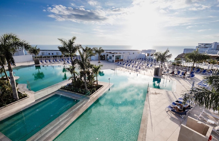 Swimming pools - 1