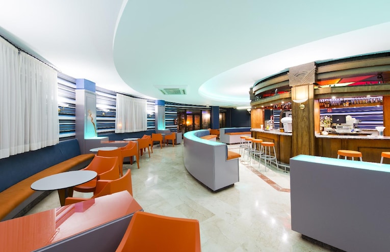 Restaurants - 7