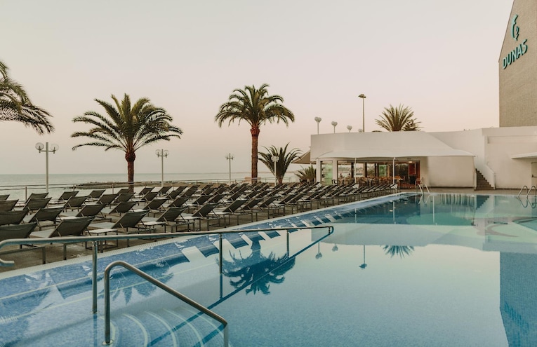 Swimming pools - 1