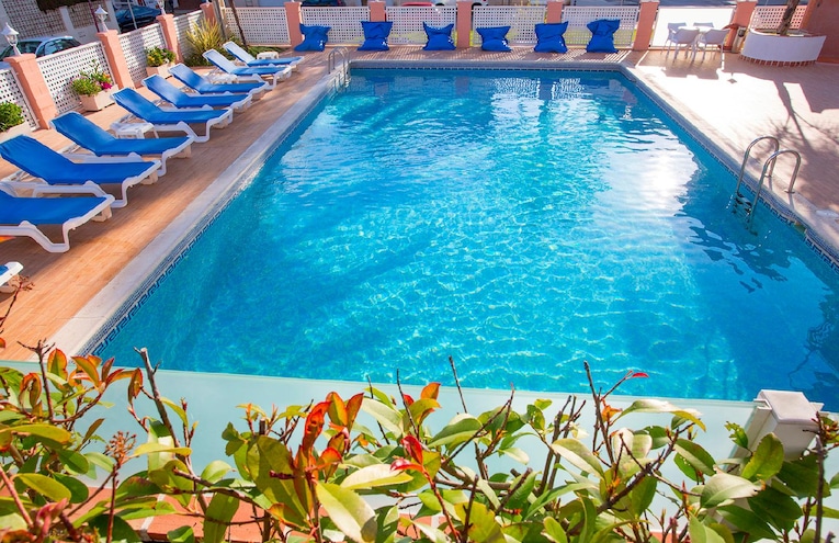 Swimming pools - 1