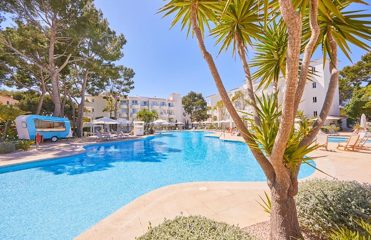 Swimming pools - 2