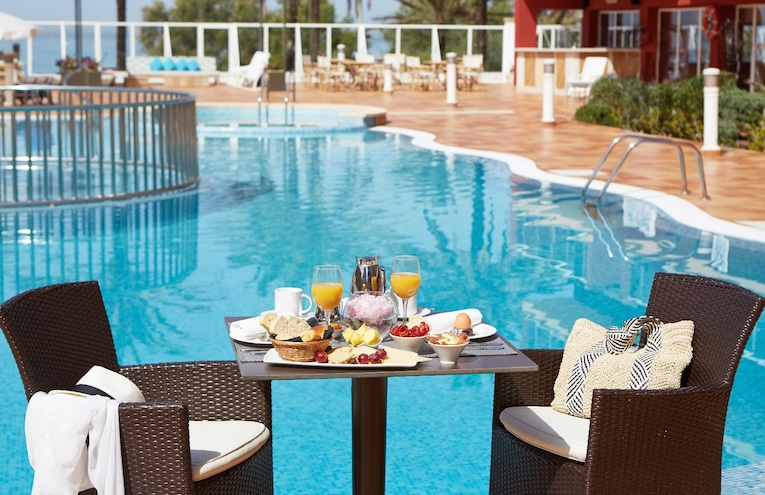 Swimming pools - 1