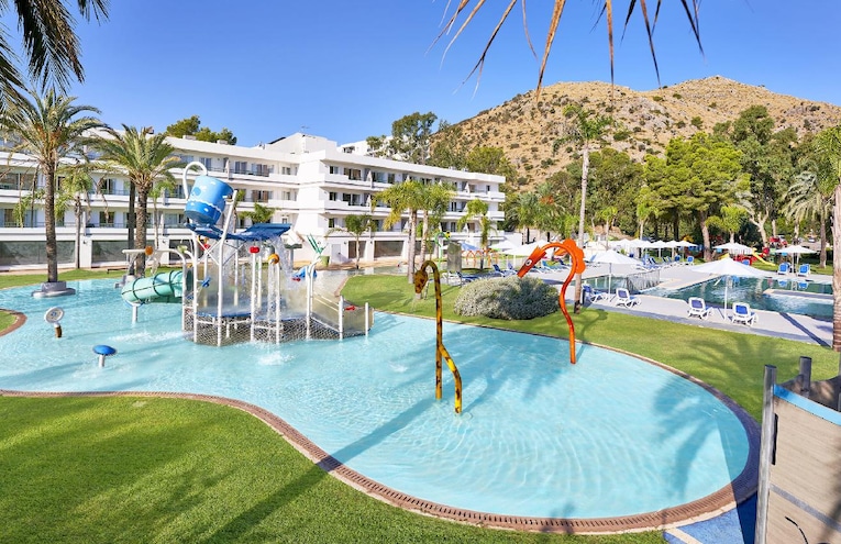 Swimming pools - 1