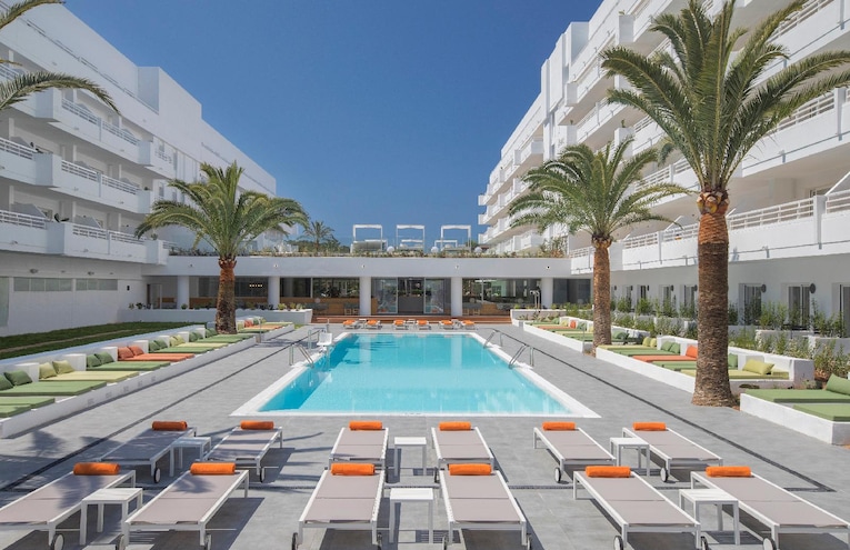 Swimming pools - 1