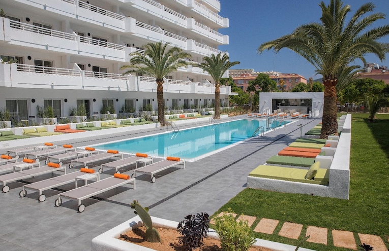 Swimming pools - 2