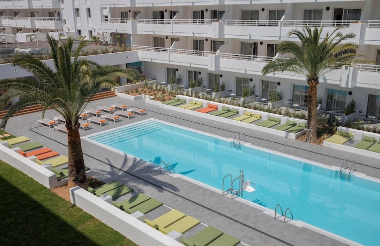 Swimming pools - 4