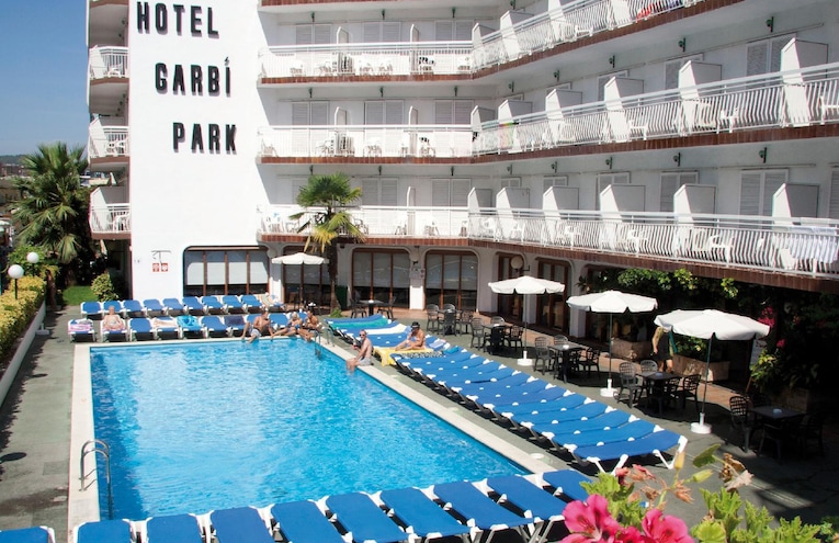 Swimming pools - 1