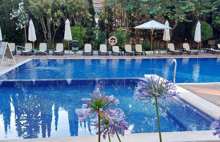 Swimming pools - 6