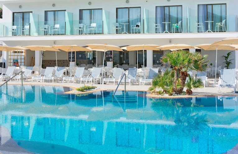 Swimming pools - 3
