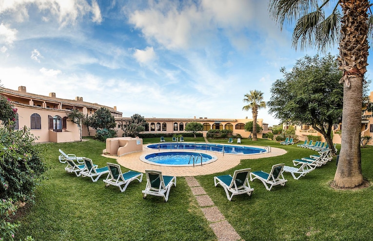 Swimming pools - 1