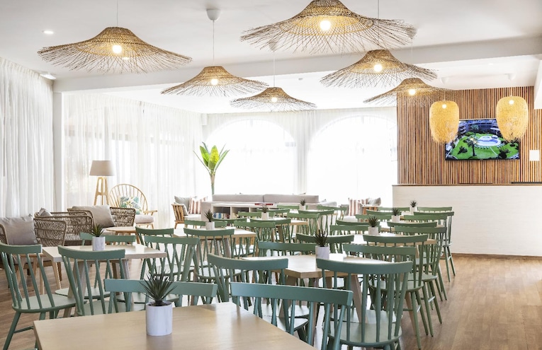 Restaurants - 1