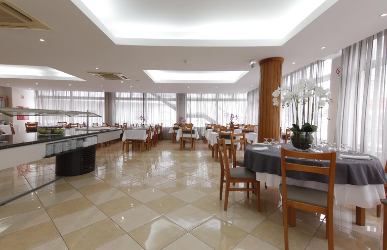 Restaurants - 8