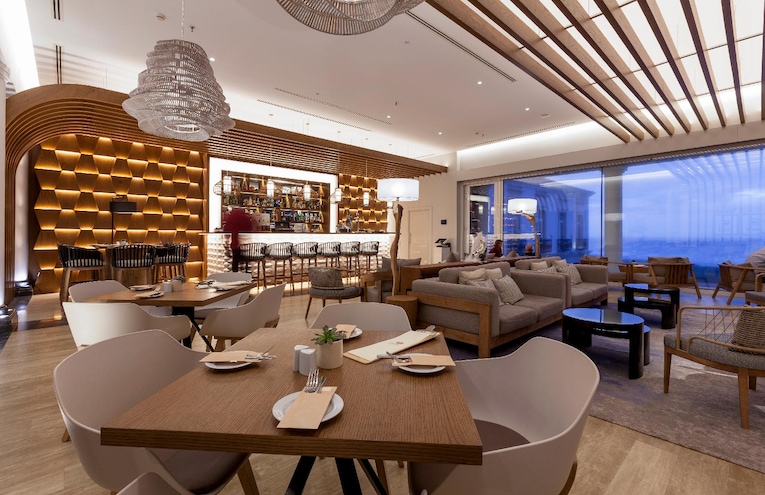 Restaurants - 8